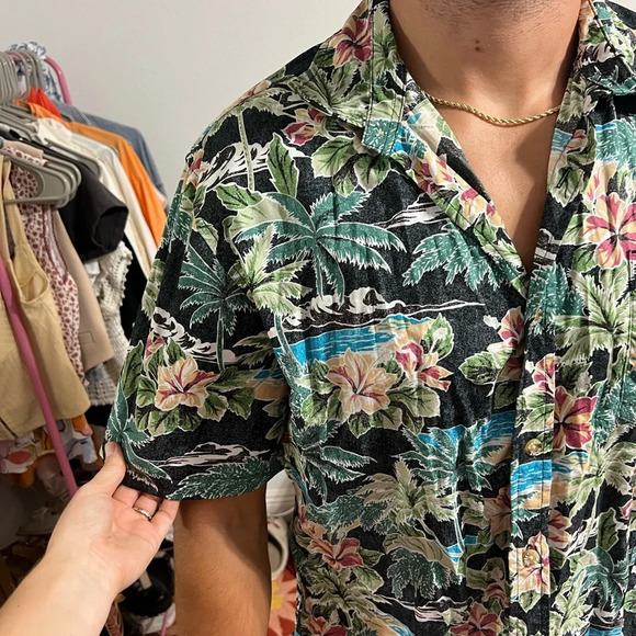 MENS aloha button up - Picture 12 of 16